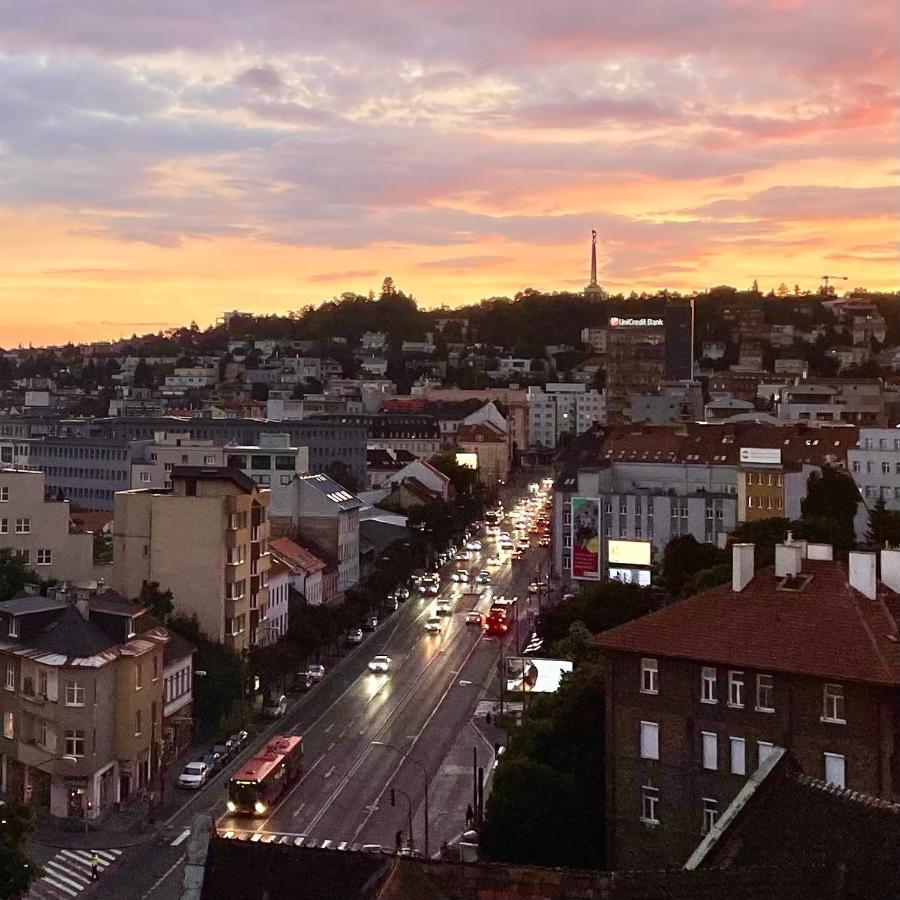 Topview City Centre Братислава Екстер'єр фото