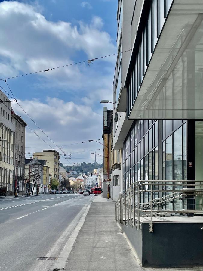 Topview City Centre Братислава Екстер'єр фото