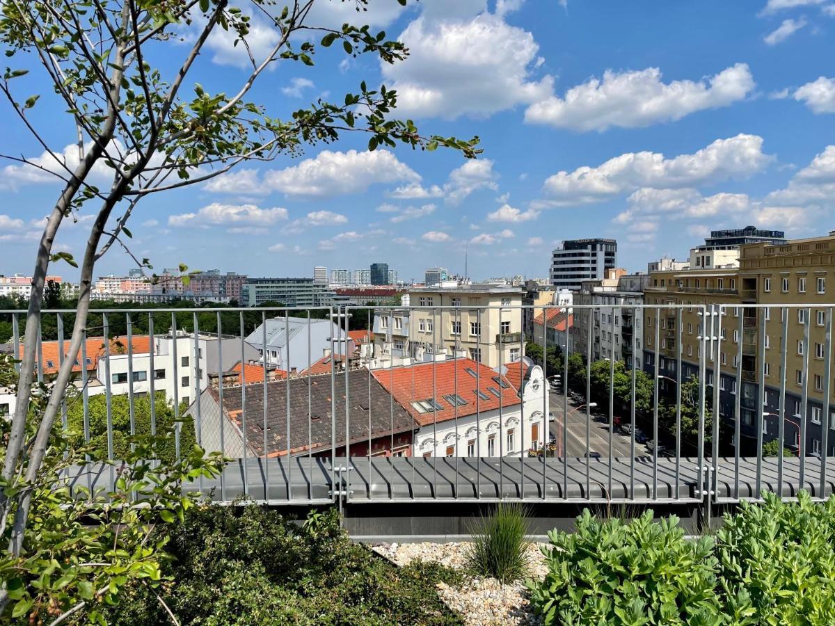 Topview City Centre Братислава Екстер'єр фото